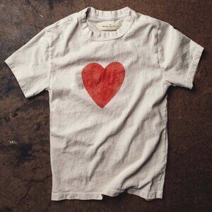 Imogene And Willie Shirt Women’s Large Red Heart Graphic Tee Made In USA